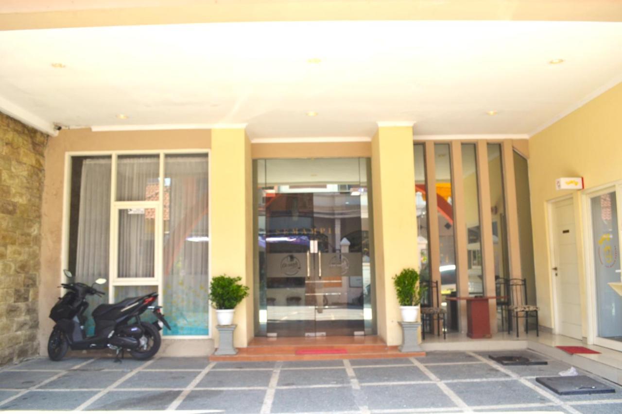 Semampir Residence By Occupied Surabaya Exterior photo